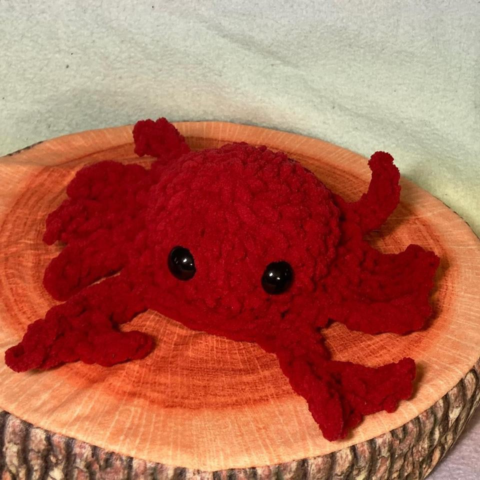 Crab plushie