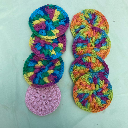 Reusable face cleaning rounds