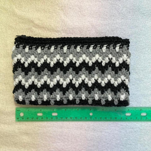 Zigzag Pouch